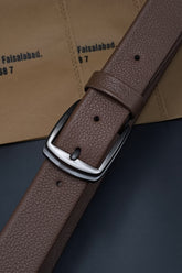 B35- TRIFOLD LIGHT BROWN